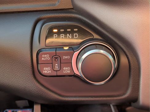 Used 2019 RAM 1500 Big Horn image 22