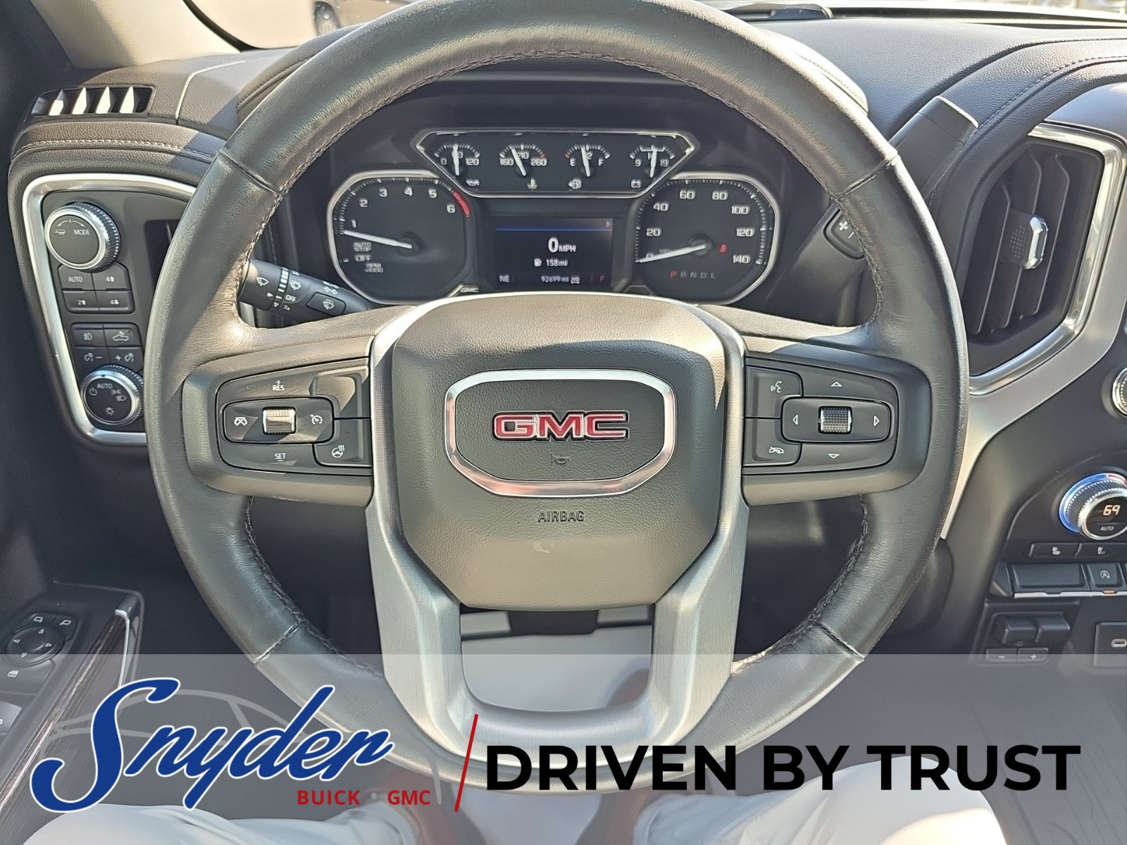 Used 2021 GMC Sierra 1500 Elevation w/ LPO, Elevation Black Package AWD/4WD image 13