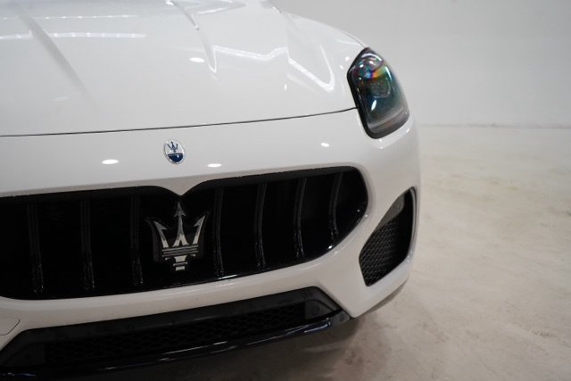 Used 2025 Maserati Grecale Modena AWD/4WD image 8