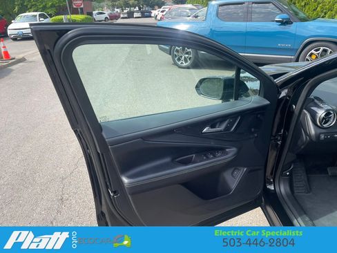 Used 2024 Chevrolet Blazer EV LT AWD/4WD image 21