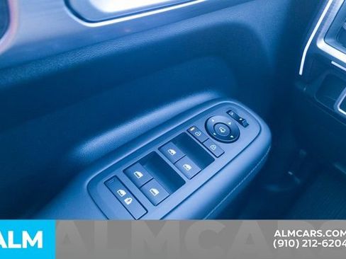 Used 2025 Hyundai Santa Fe Limited image 30