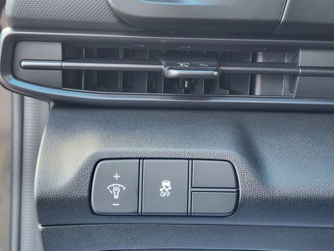 New 2025 Hyundai Elantra Sport image 33