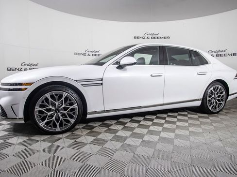 Used 2025 Genesis G90 3.5T image 8