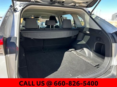 Used 2025 Toyota RAV4 XLE image 11