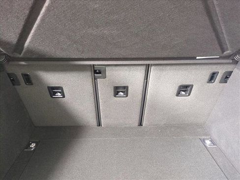 New 2026 Porsche Macan S image 24