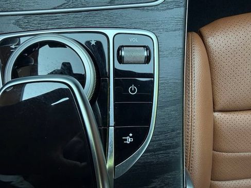 Used 2017 Mercedes-Benz C 300 Coupe image 25