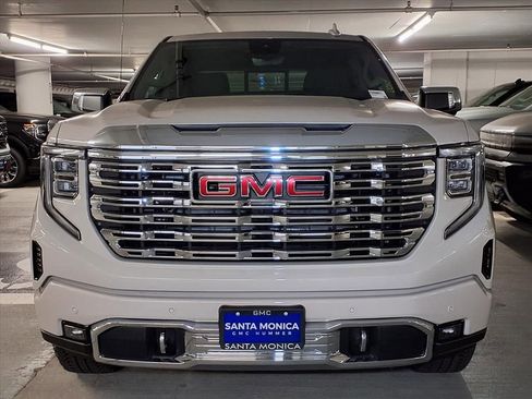 New 2026 GMC Sierra 1500 Denali w/ Technology Package AWD/4WD image 2