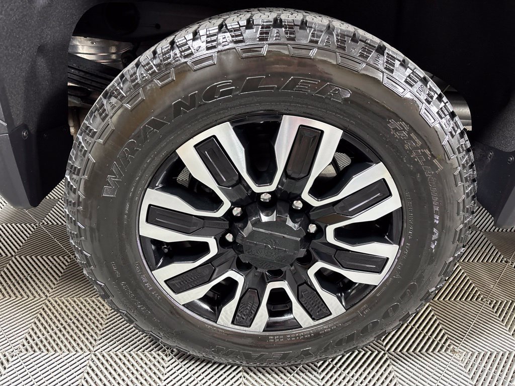 Certified 2026 GMC Sierra 2500 Denali Ultimate AWD/4WD image 7