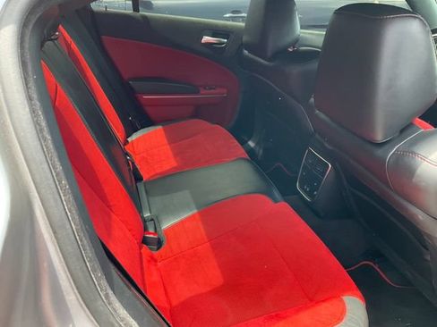 Used 2016 Dodge Charger R/T Scat Pack w/ Technology Group RWD image 8