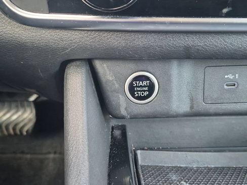 Used 2022 Nissan Rogue S FWD image 21