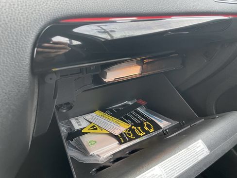 Used 2017 Volkswagen Jetta GLI image 29