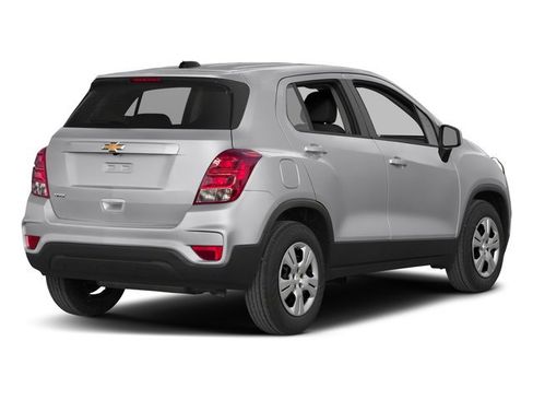 Used 2017 Chevrolet Trax LS FWD image 5
