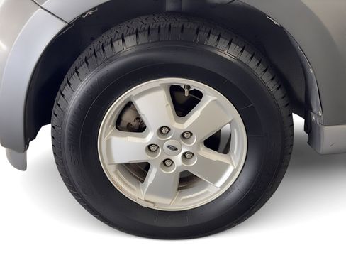 Used 2009 Ford Escape XLS image 12