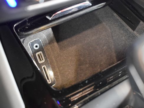 Certified 2022 Maserati Levante Modena image 34