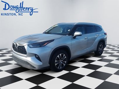 Used 2022 Toyota Highlander XLE