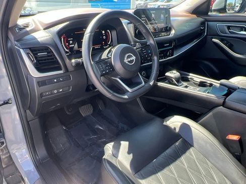Used 2023 Nissan Rogue Platinum w/ Platinum Premium Package FWD image 20