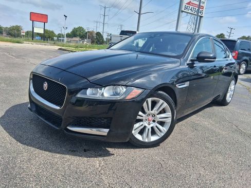 Used 2017 Jaguar XF RWD image 1