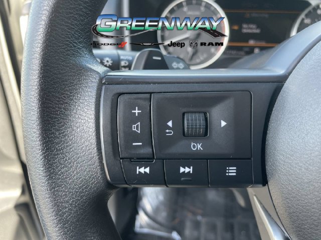 Used 2024 Nissan Rogue SV AWD/4WD image 24