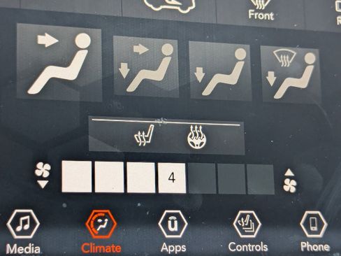 Used 2021 Jeep Cherokee Latitude Plus image 27