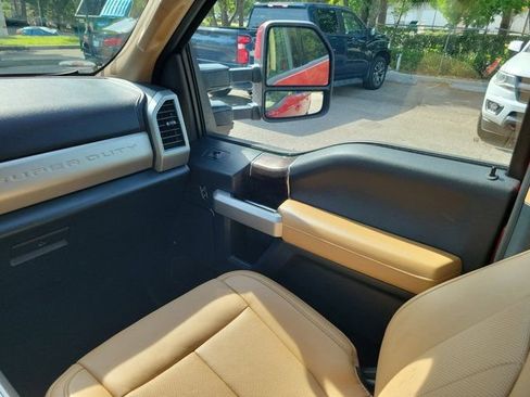 Used 2022 Ford F250 Lariat w/ Lariat Ultimate Package AWD/4WD image 17