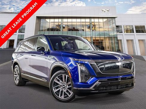 Used 2026 Cadillac Vistiq Sport image 1