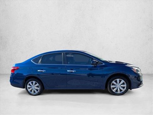 Used 2018 Nissan Sentra S image 4