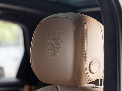 Certified 2023 Porsche Cayenne GTS AWD/4WD image 26