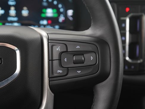 Used 2023 GMC Yukon Denali image 31