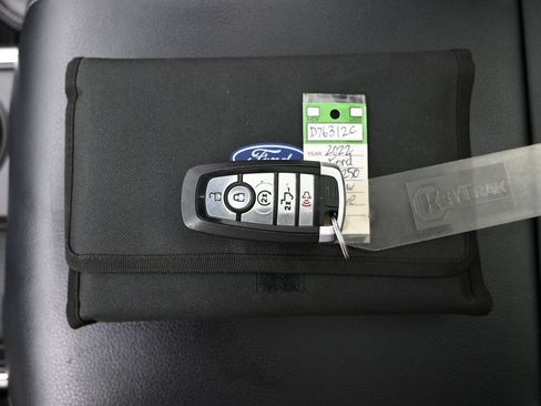 Used 2022 Ford F250 Lariat w/ Tremor Off-Road Package AWD/4WD image 20