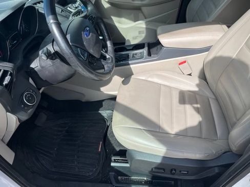 Used 2017 Ford Escape Titanium FWD image 11