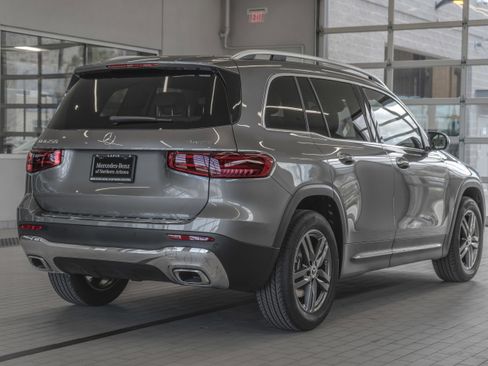 Used 2025 Mercedes-Benz GLB 250 4MATIC image 31