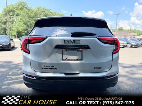 Used 2021 GMC Terrain SLE w/ Driver Convenience Package AWD/4WD image 11