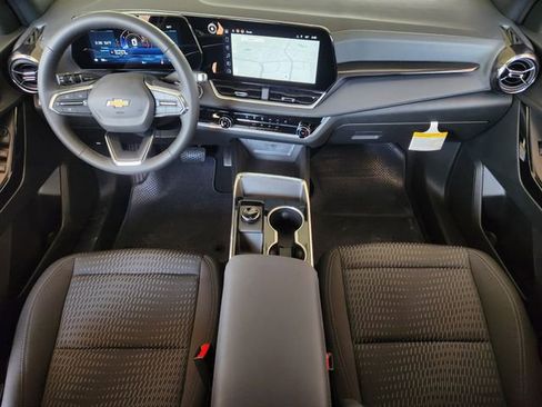 New 2026 Chevrolet Equinox LT FWD image 21