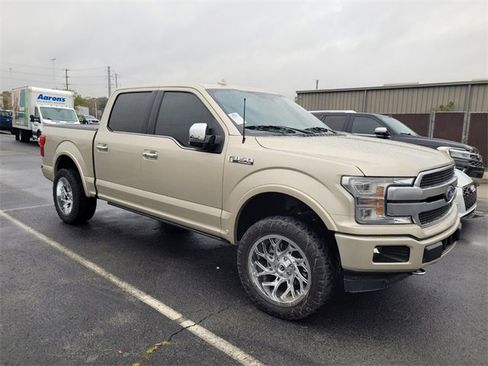 Used 2018 Ford F150 Platinum w/ Equipment Group 701A Luxury image 10