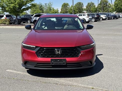 Used 2025 Honda Accord SE image 6