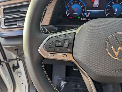 New 2026 Volkswagen Atlas SE FWD image 28