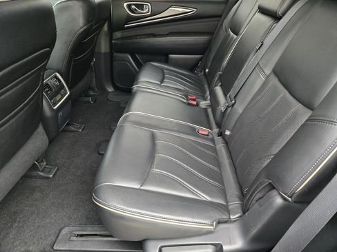 Used 2016 INFINITI QX60 w/ Premium Package image 9