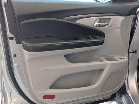 Used 2019 Honda Ridgeline RTL image 23