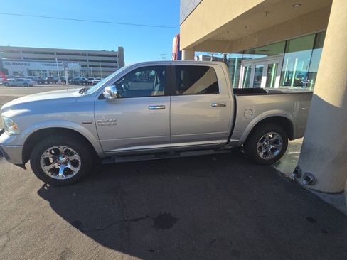 Used 2014 RAM 1500 Laramie w/ Convenience Group image 5