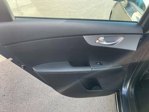 Used 2024 Kia Forte LXS w/ LXS Technology Package image 13