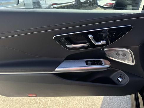 New 2026 Mercedes-Benz CLE 300 4MATIC Coupe image 11
