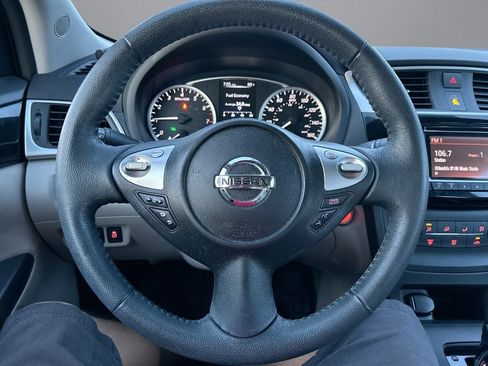 Used 2016 Nissan Sentra SV w/ Style Package FWD image 14
