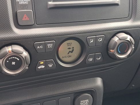 Used 2013 Honda Ridgeline Sport image 16