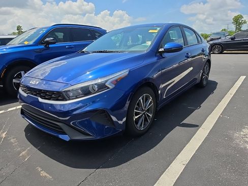 Certified 2023 Kia Forte LXS w/ LXS Technology Package FWD image 6