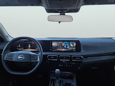 New 2026 Nissan Sentra SR w/ Floor Mat Package FWD image 11