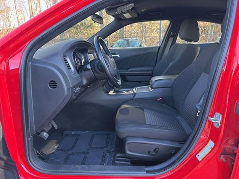 Used 2023 Dodge Charger SXT image 15