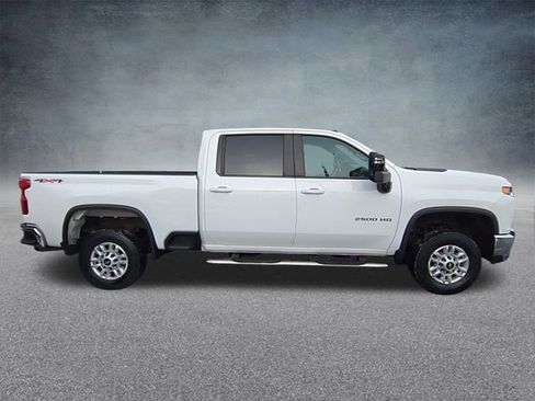 Certified 2022 Chevrolet Silverado 2500 LT w/ Snow Plow Prep/Camper Package image 10