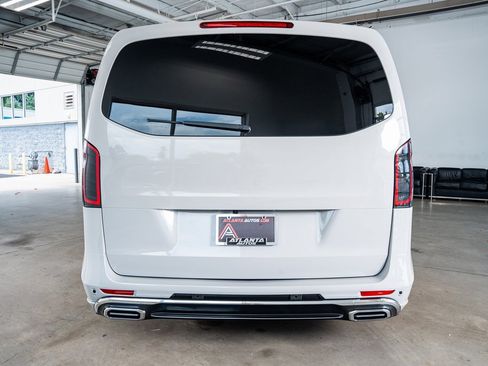 Used 2023 Mercedes-Benz Metris Passenger image 7