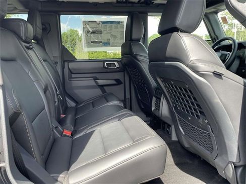 New 2025 Ford Bronco Badlands image 27