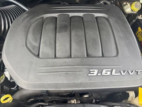 Used 2013 Dodge Grand Caravan American Value Package image 28